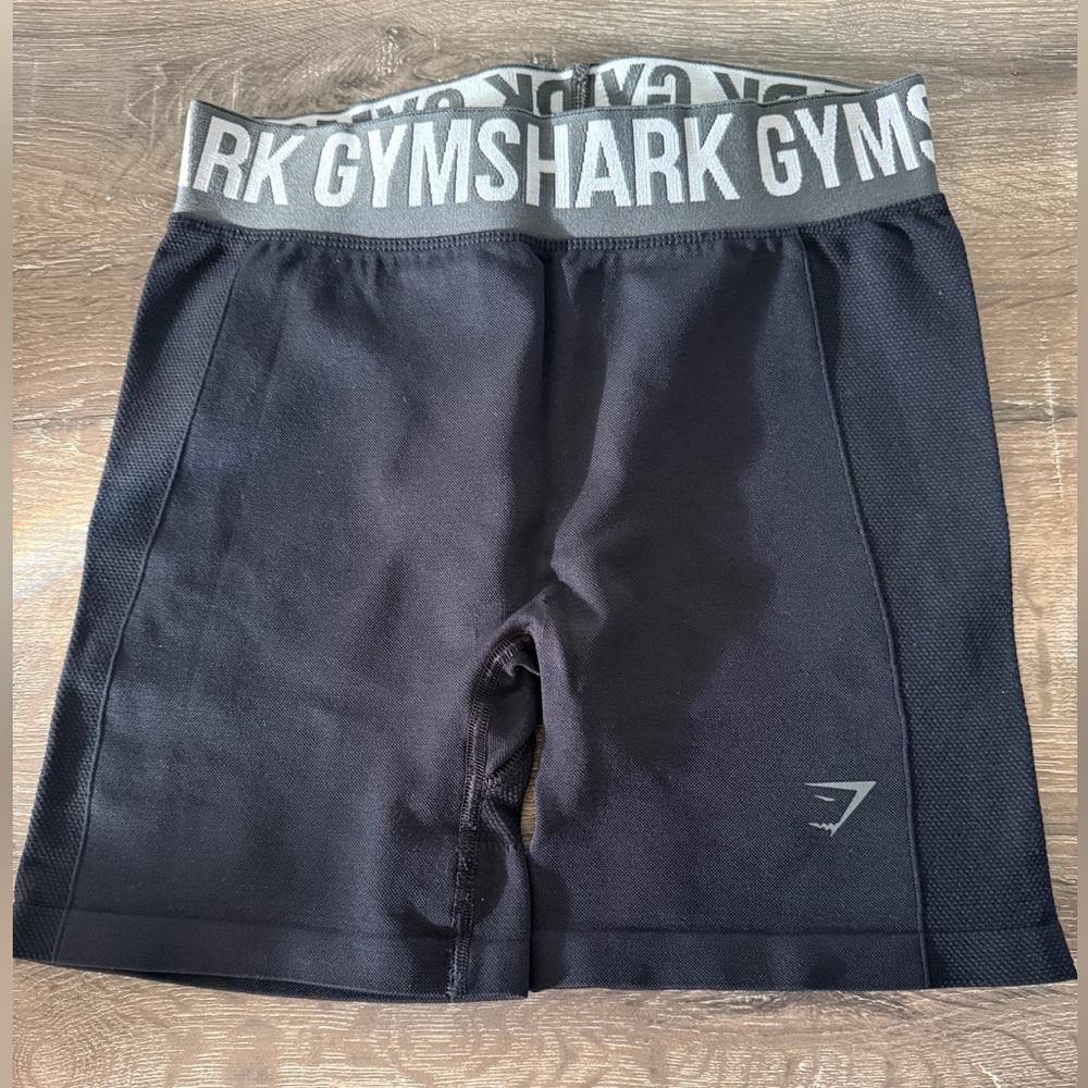 Gymshark Women’s Black Bike Shorts with Gray Logo Waistband